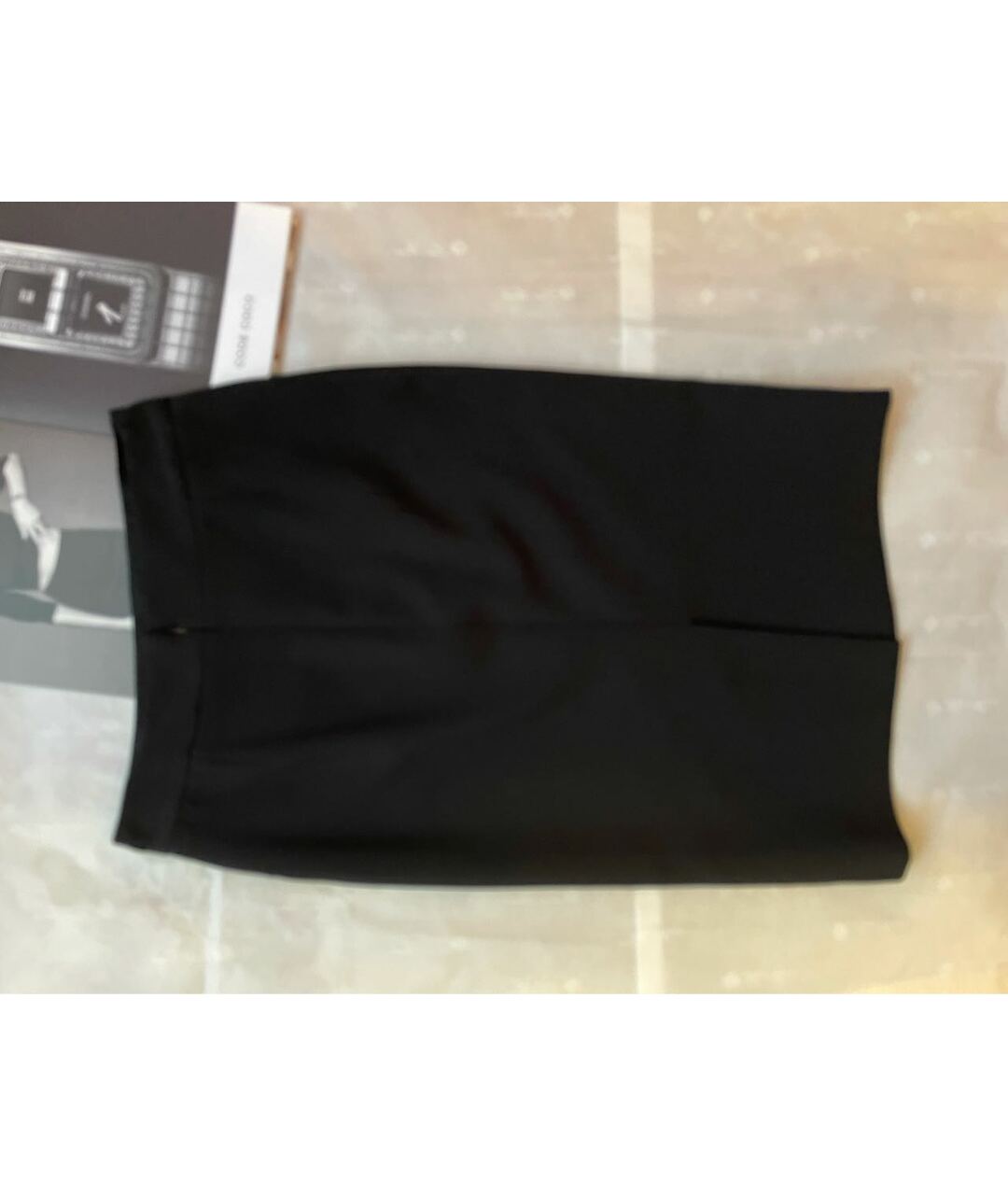 CHANEL PRE-OWNED Черная полиэстеровая юбка миди, фото 4