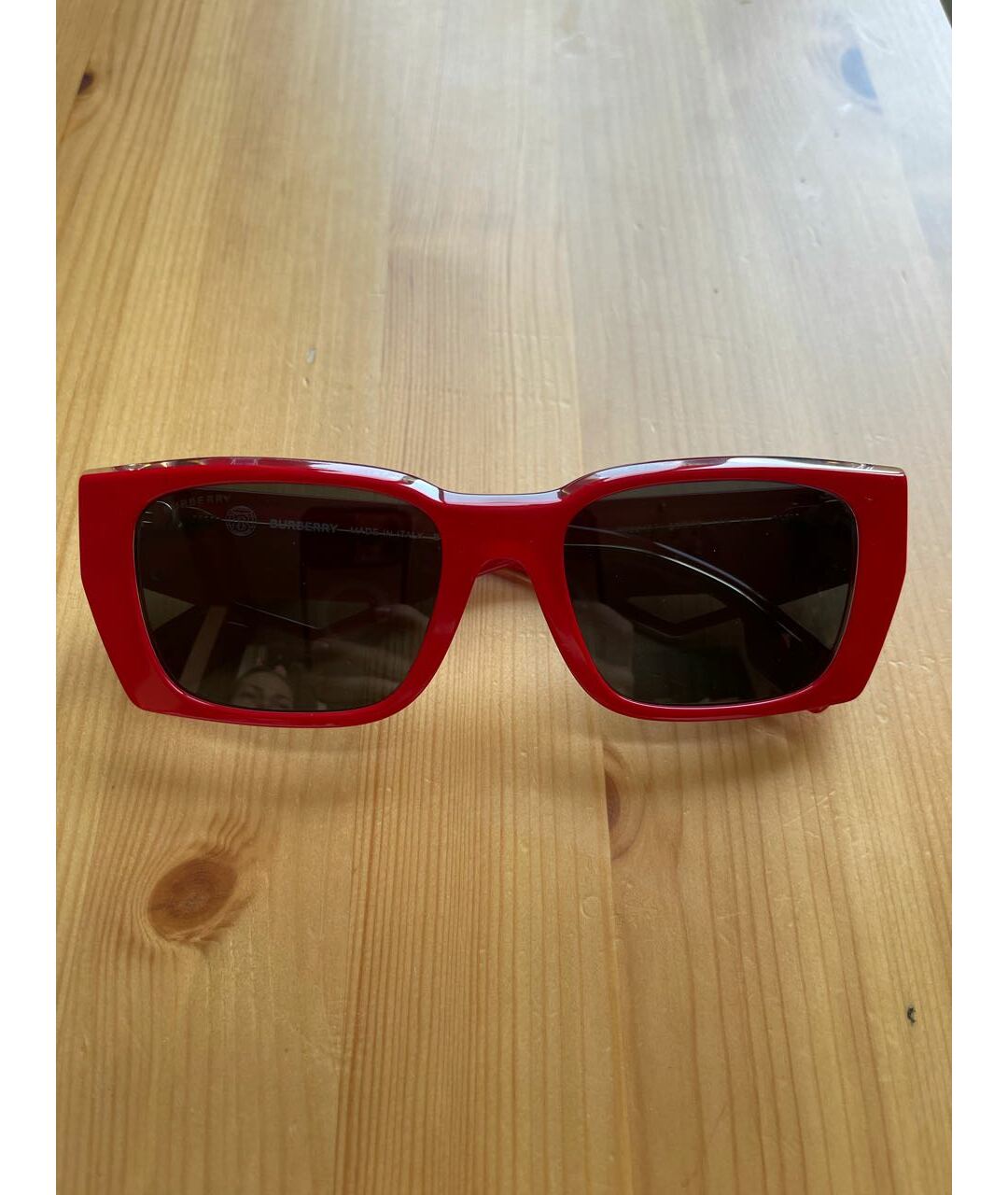 BURBERRY Красные пластиковые солнцезащитные очки, фото 6