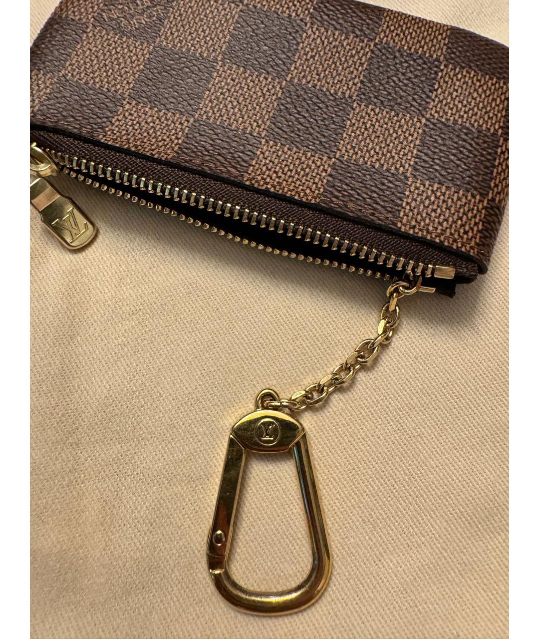 LOUIS VUITTON Коричневая ключница, фото 4