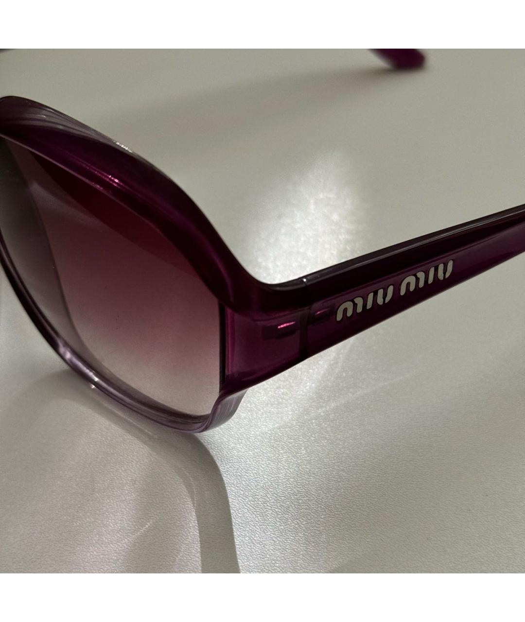 MIU MIU Фиолетовые пластиковые солнцезащитные очки, фото 3