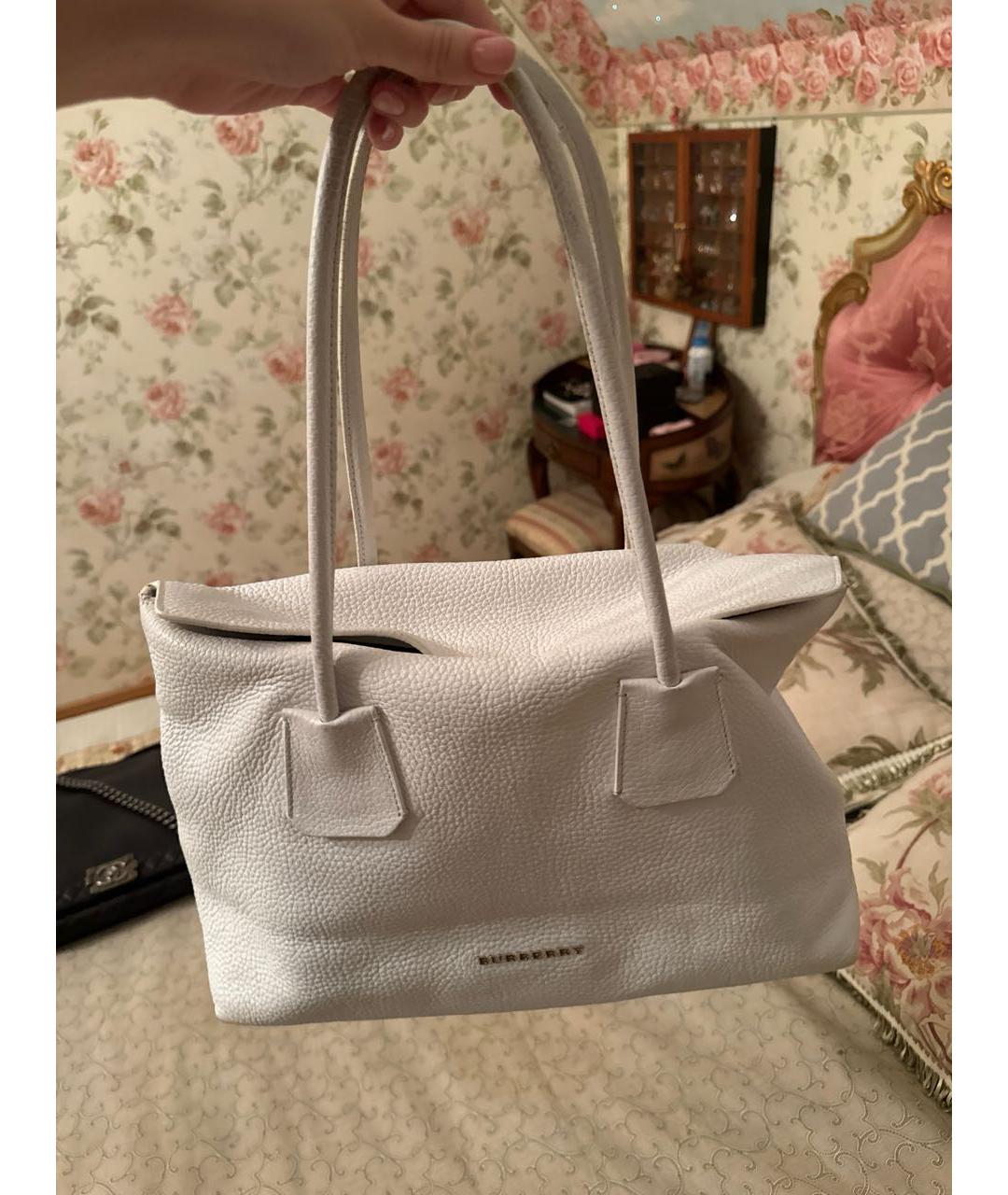 BURBERRY Белая кожаная сумка тоут, фото 3