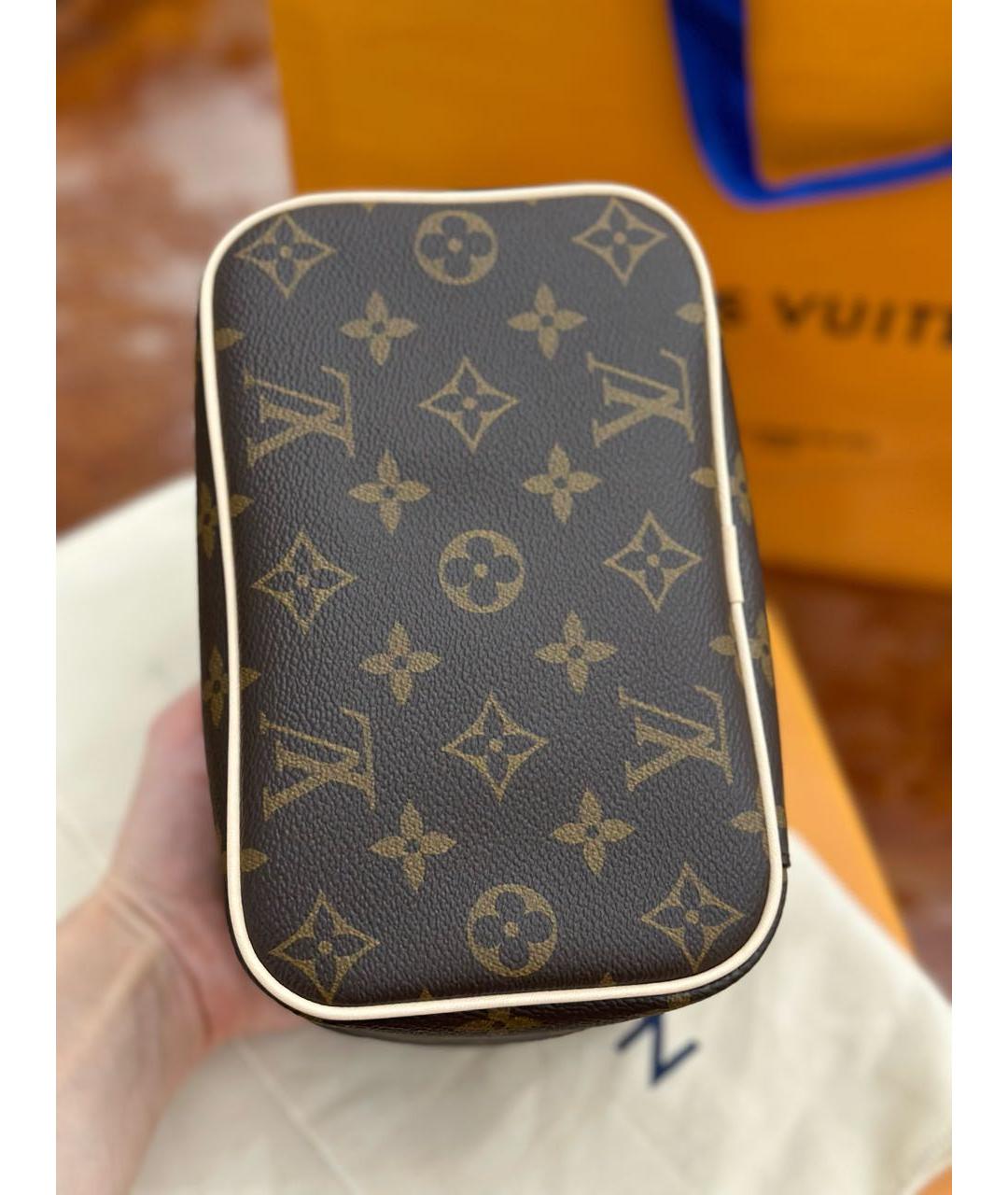 LOUIS VUITTON Коричневая косметичка, фото 3