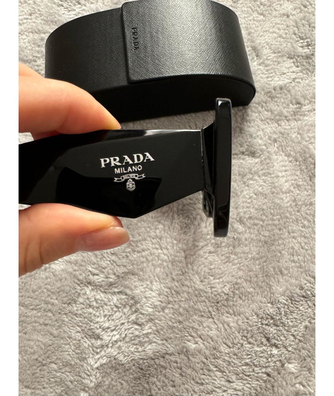 PRADA Черные пластиковые солнцезащитные очки, фото 3