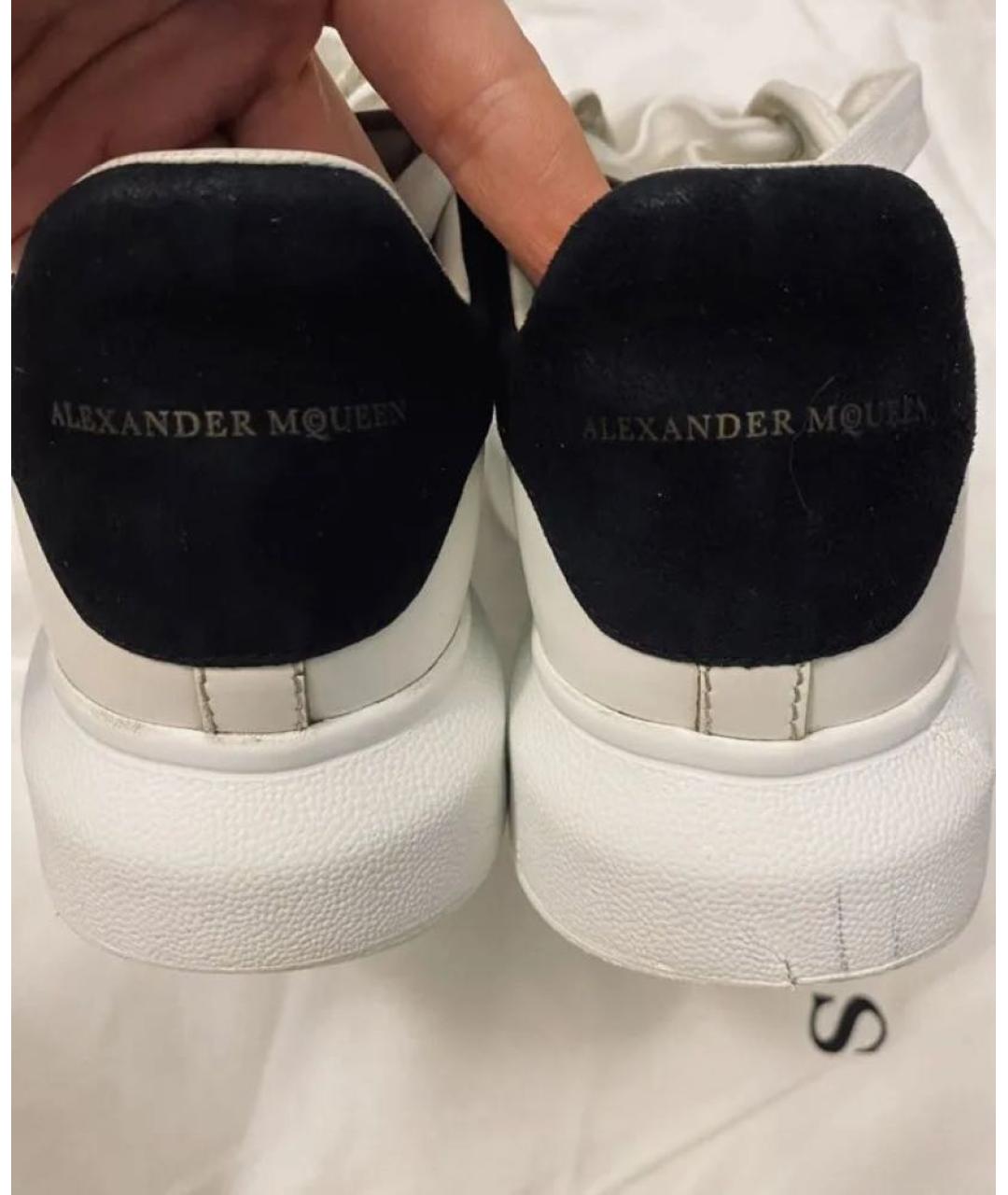 ALEXANDER MCQUEEN Белые кожаные кеды, фото 2