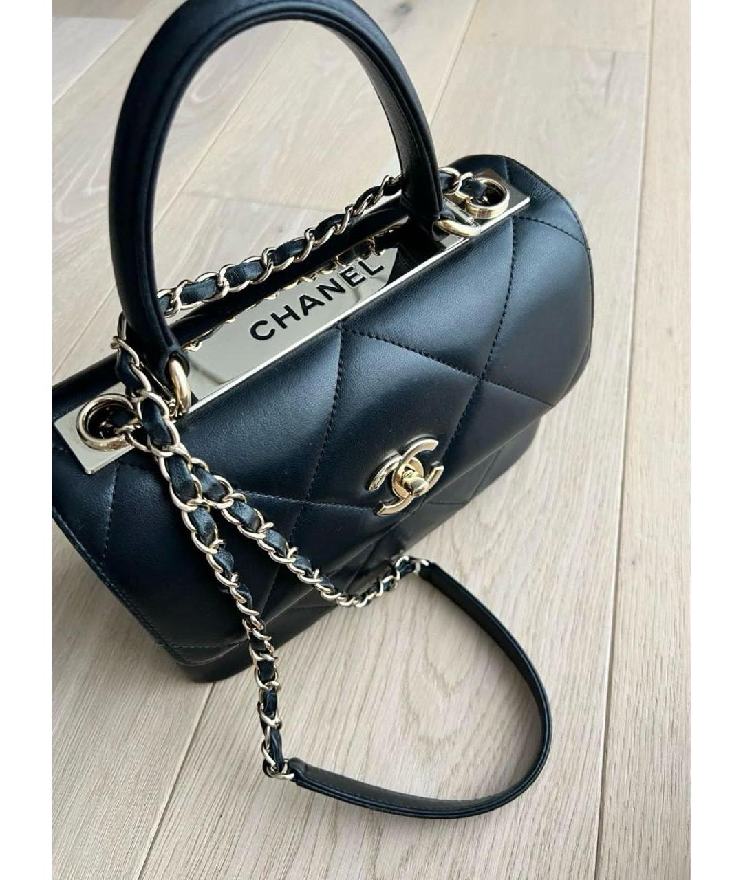 CHANEL Черная кожаная сумка с короткими ручками, фото 3
