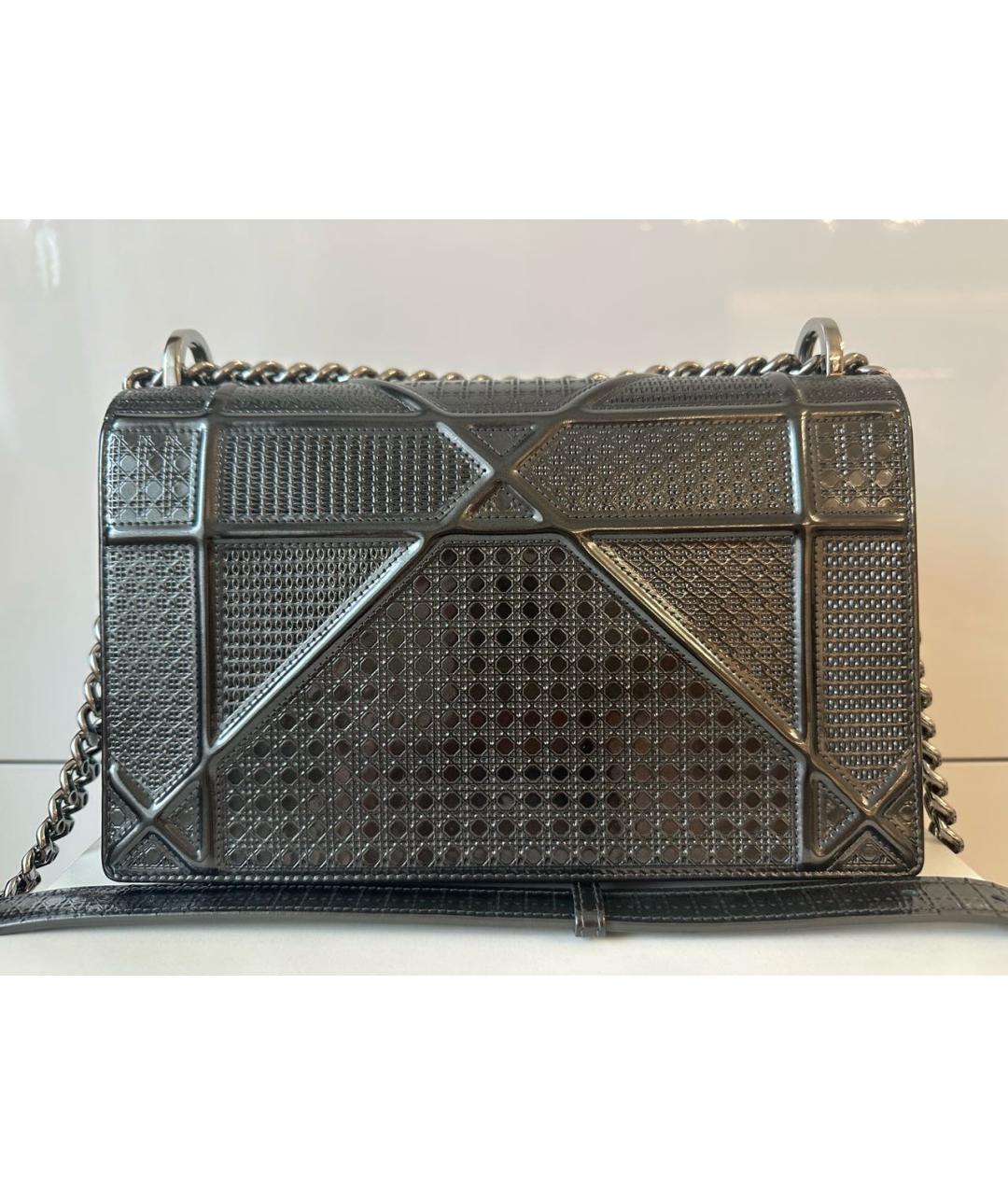 CHRISTIAN DIOR Антрацитовая сумка через плечо из лакированной кожи, фото 3