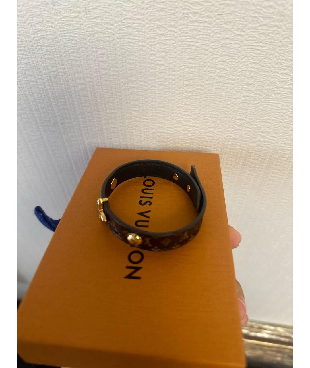LOUIS VUITTON Коричневый кожаный браслет, фото 3