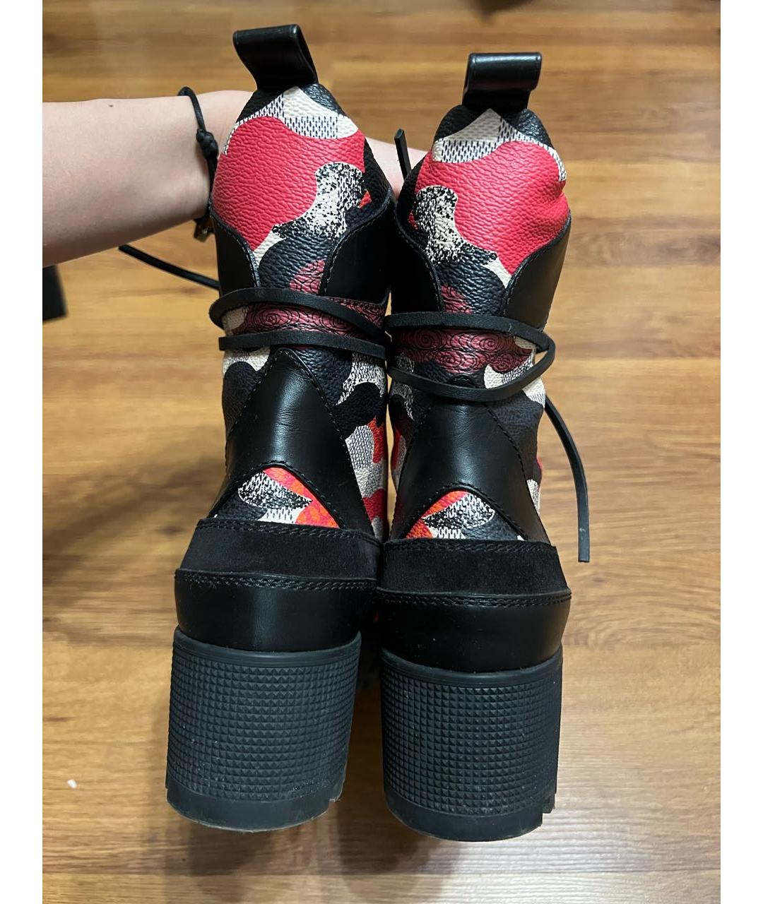 LOUIS VUITTON Черные кожаные ботильоны, фото 4