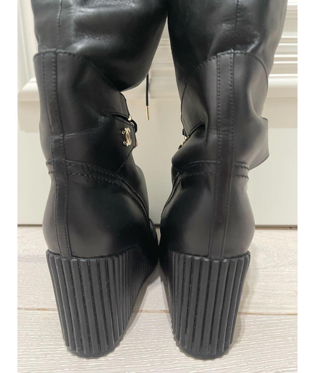 CHANEL Черные кожаные сапоги, фото 4
