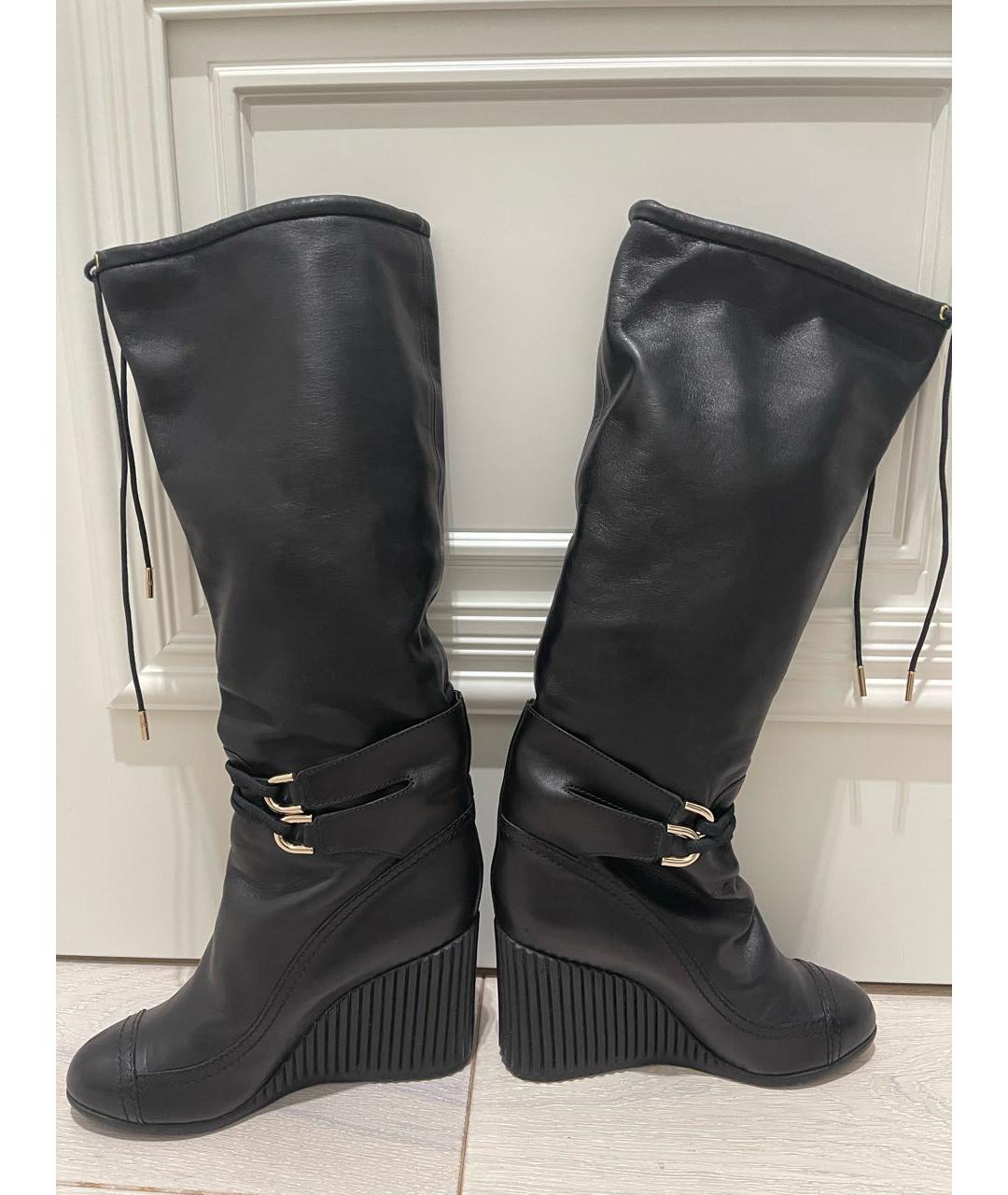 CHANEL Черные кожаные сапоги, фото 2