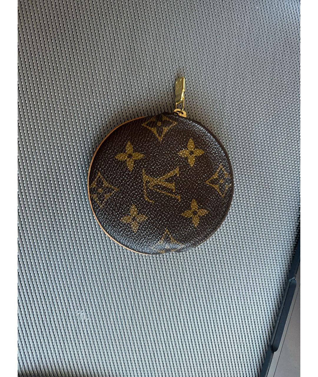 LOUIS VUITTON Коричневый кожаный кошелек, фото 2