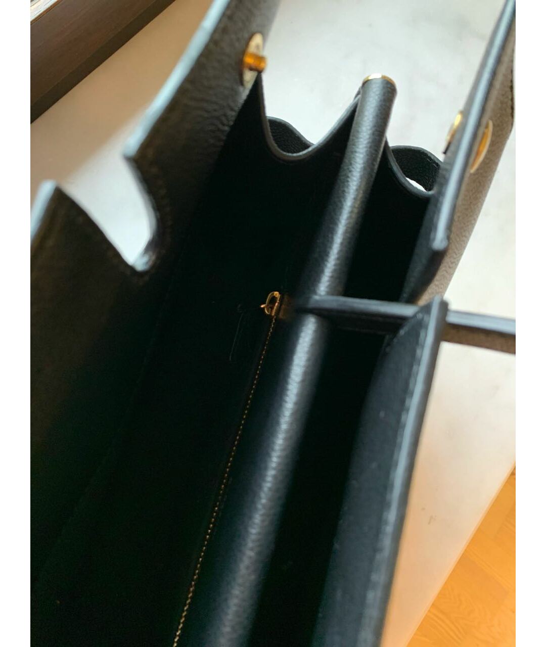 BURBERRY Черная кожаная сумка тоут, фото 4