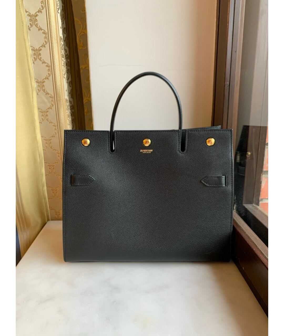 BURBERRY Черная кожаная сумка тоут, фото 5