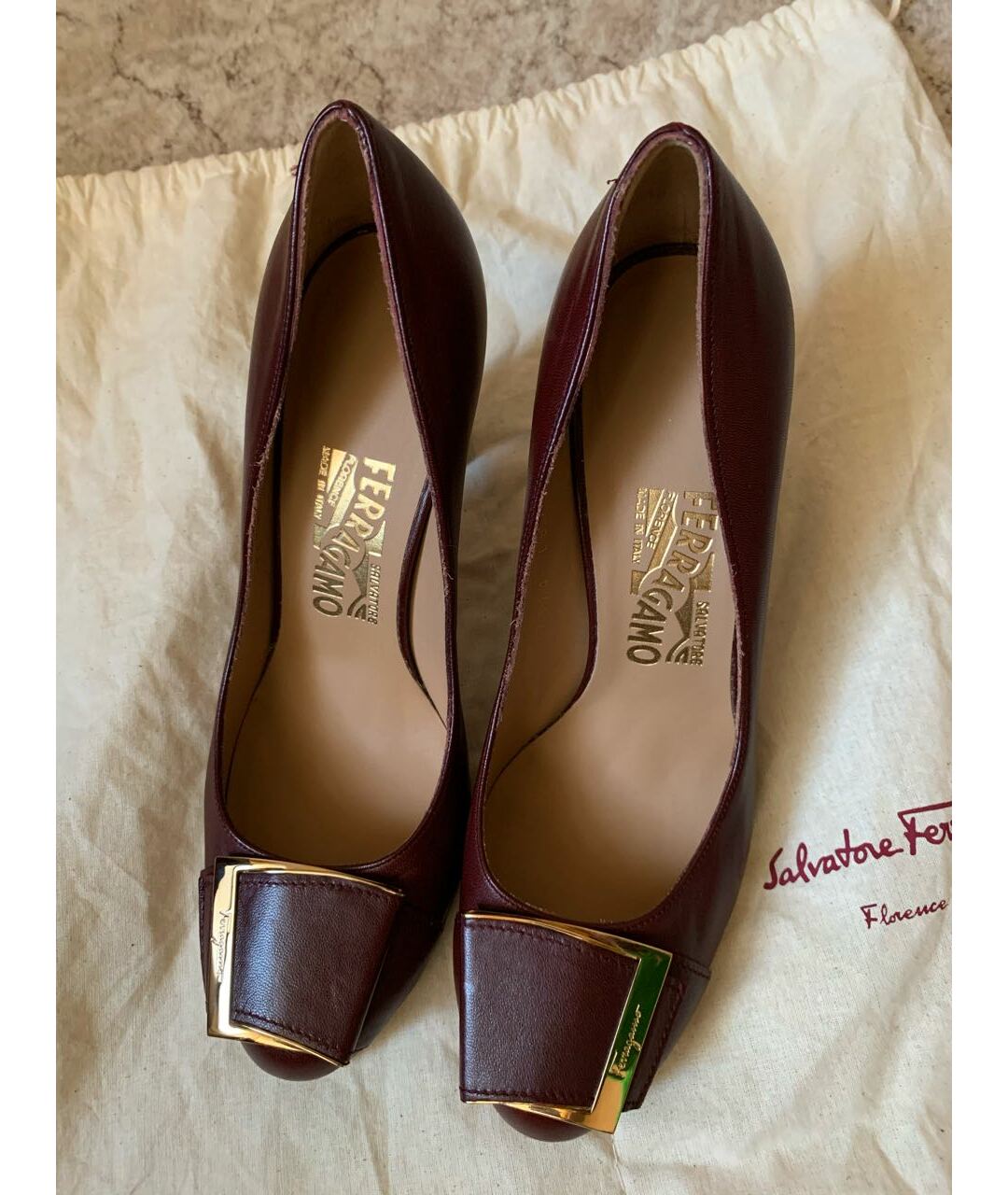 SALVATORE FERRAGAMO Бордовые кожаные туфли, фото 2