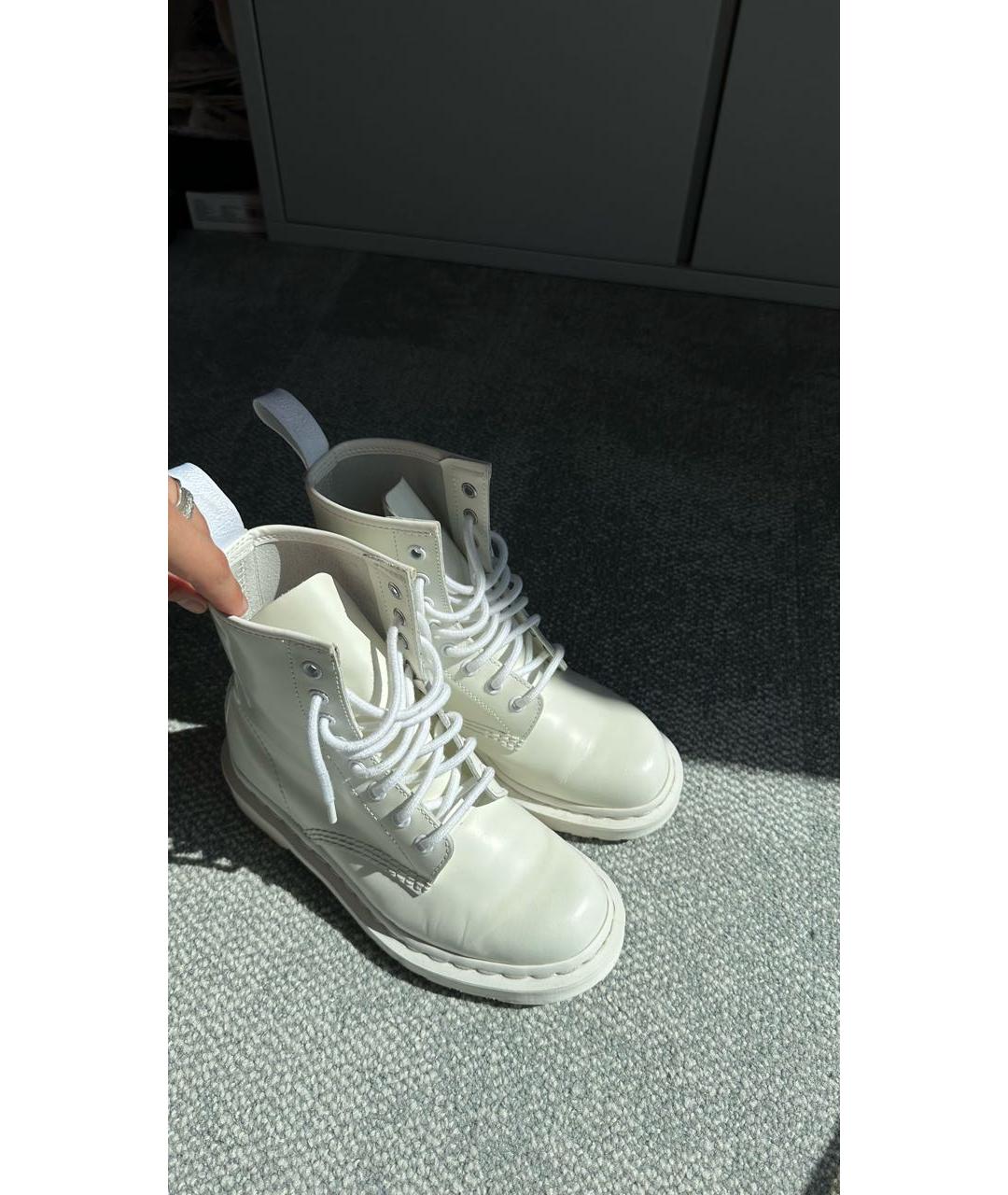 DR. MARTENS Белые кожаные ботинки, фото 2