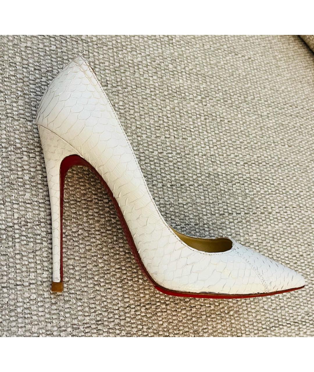 CHRISTIAN LOUBOUTIN Белые туфли из экзотической кожи, фото 9