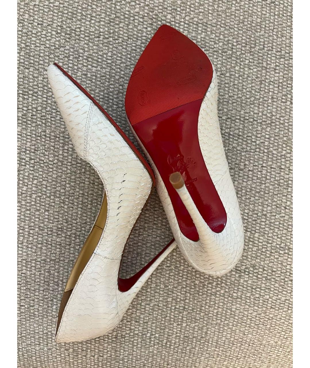 CHRISTIAN LOUBOUTIN Белые туфли из экзотической кожи, фото 6