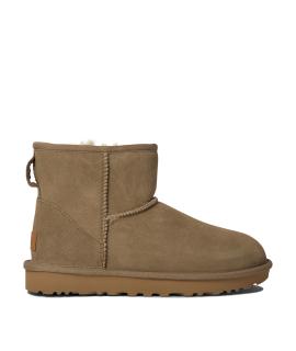 UGG AUSTRALIA Ботинки