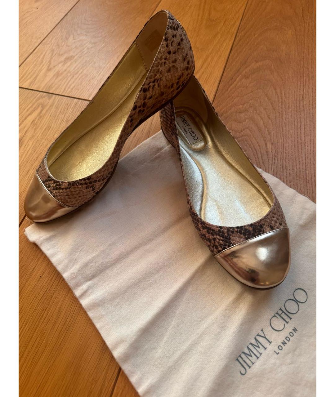 JIMMY CHOO Бежевые балетки из экзотической кожи, фото 5