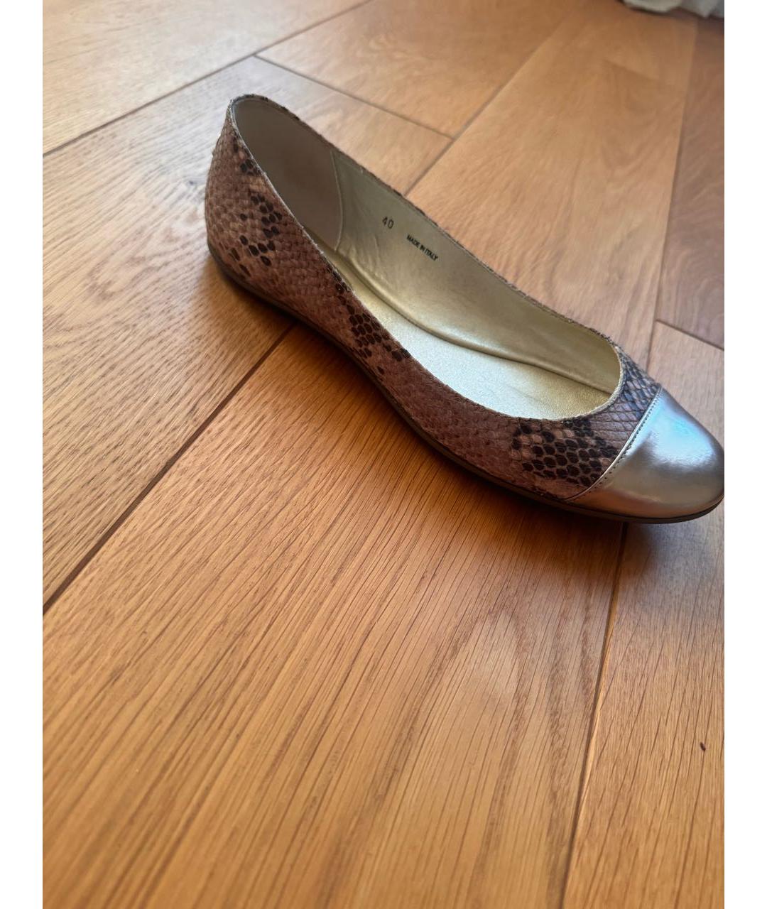 JIMMY CHOO Бежевые балетки из экзотической кожи, фото 7