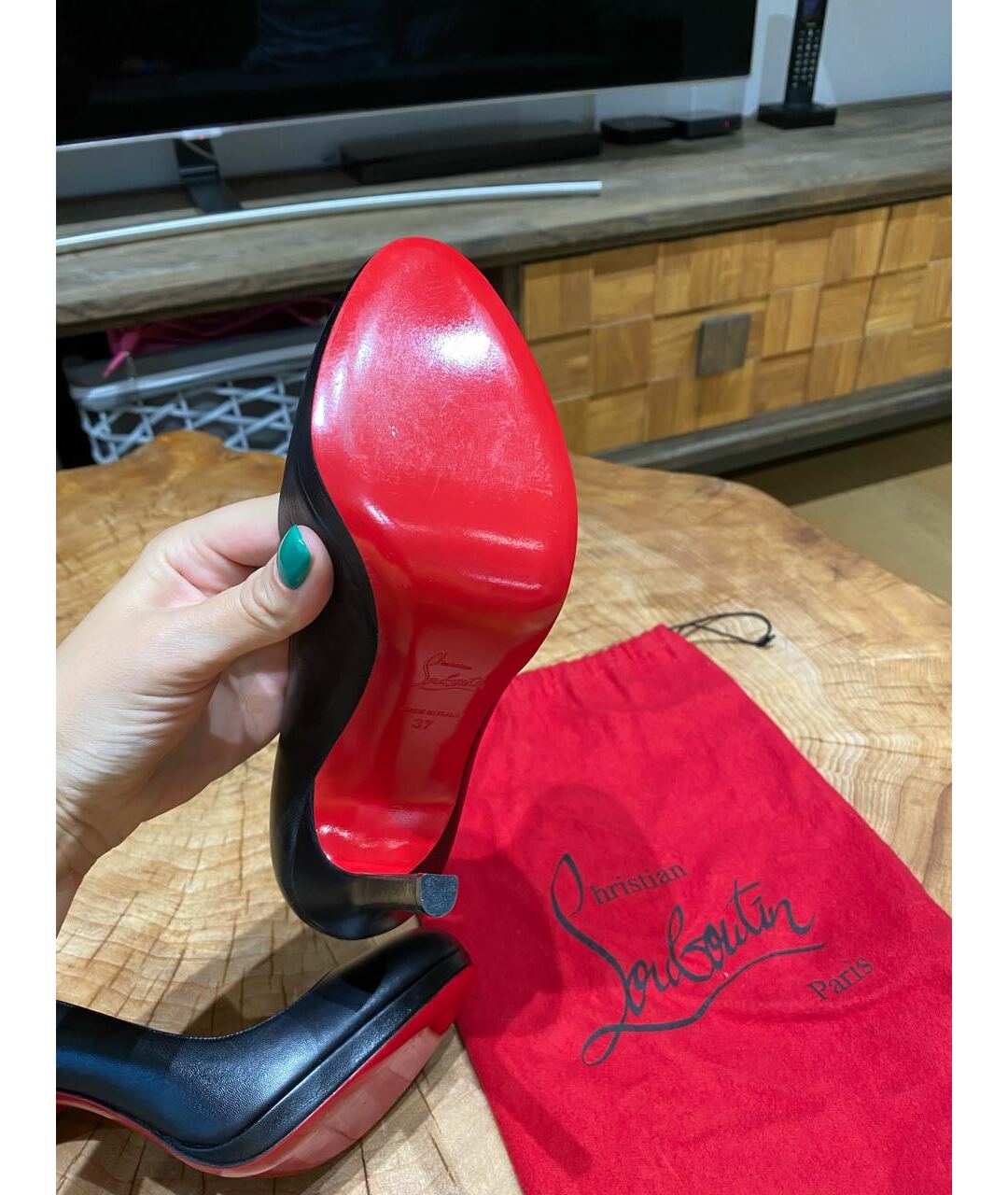 CHRISTIAN LOUBOUTIN Черные кожаные туфли, фото 3
