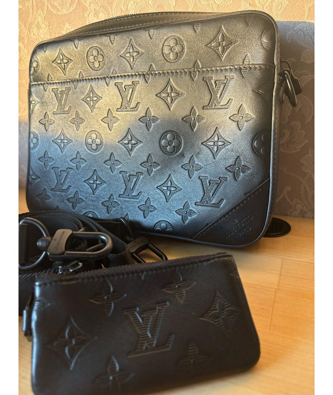 LOUIS VUITTON Черная кожаная сумка на плечо, фото 2