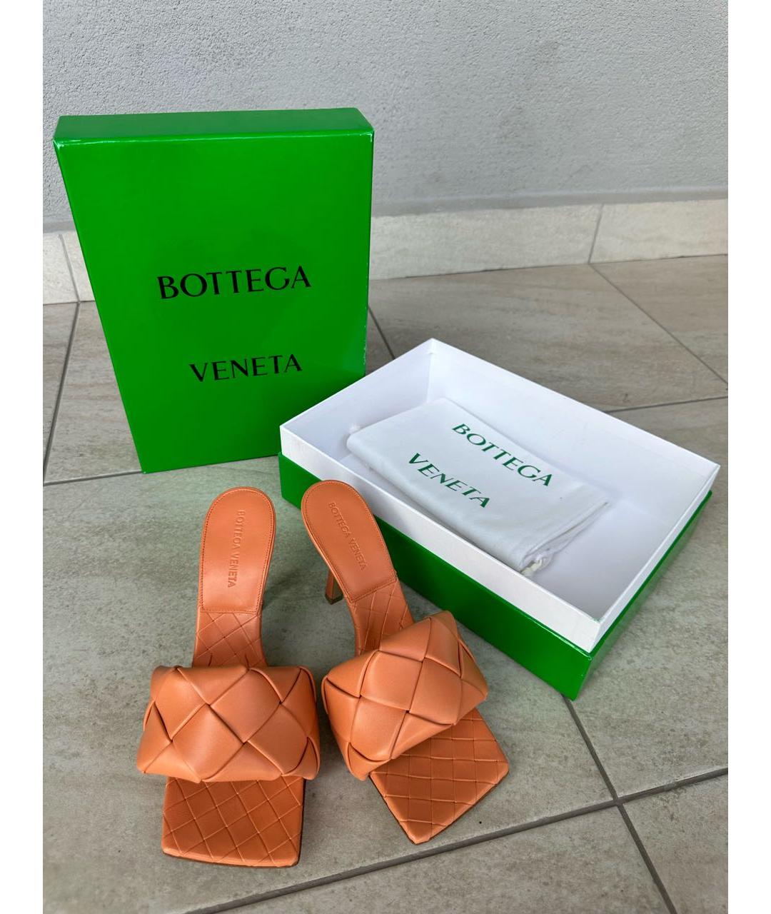 BOTTEGA VENETA Оранжевое кожаные босоножки, фото 4