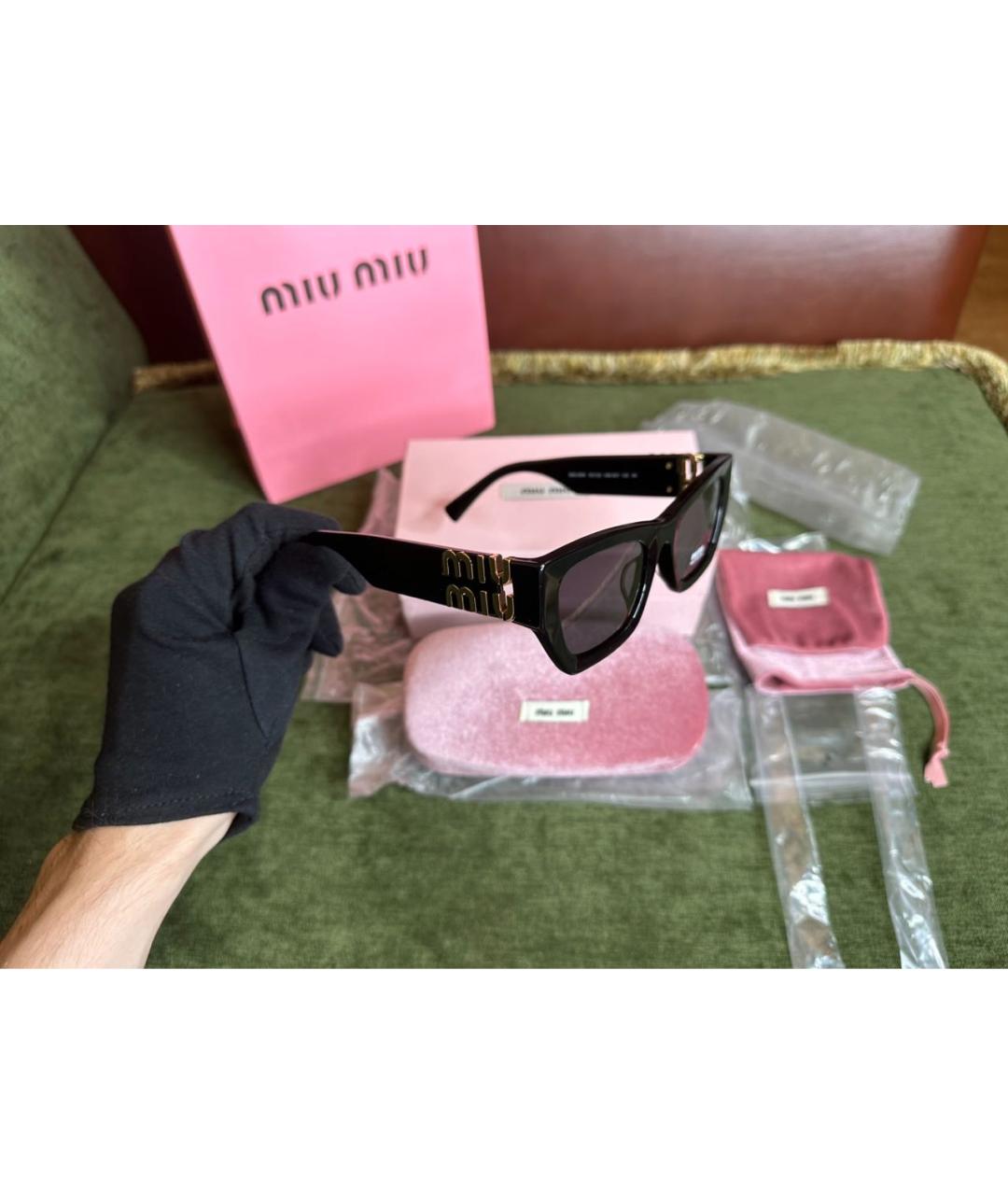 MIU MIU Черные пластиковые солнцезащитные очки, фото 2