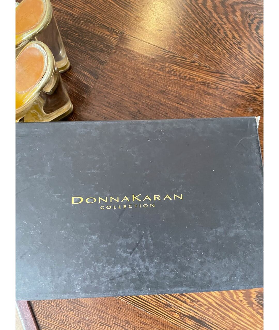 DONNA KARAN Золотые неопреновые мюли, фото 5