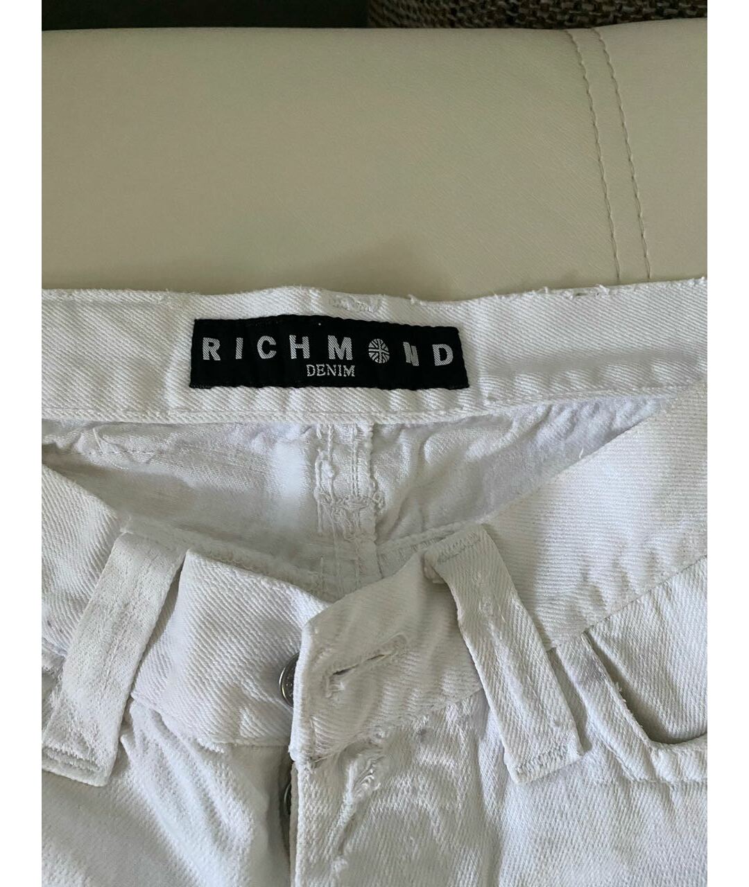 JOHN RICHMOND Белые хлопковые шорты, фото 2