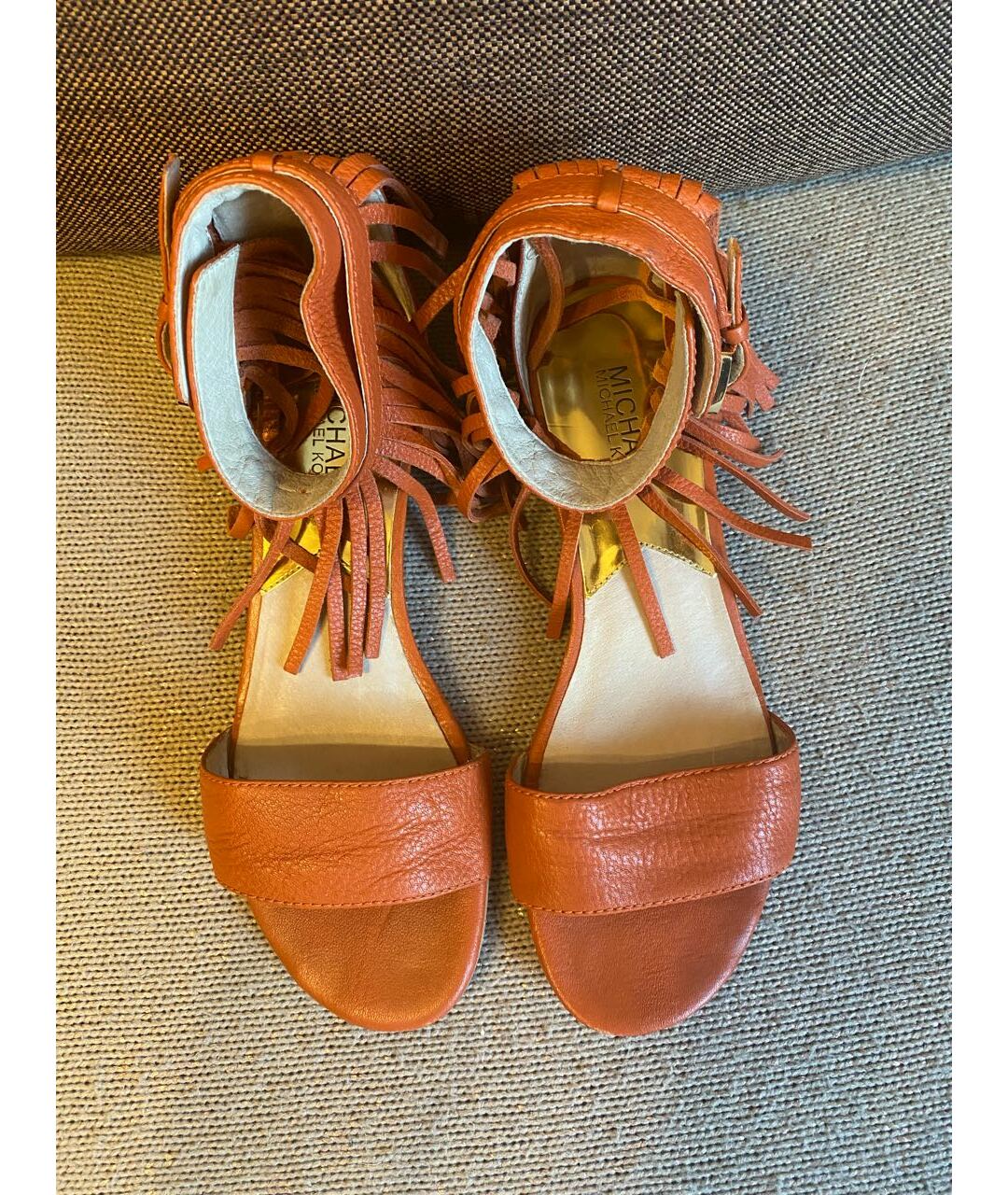 MICHAEL KORS Оранжевое кожаные сандалии, фото 2