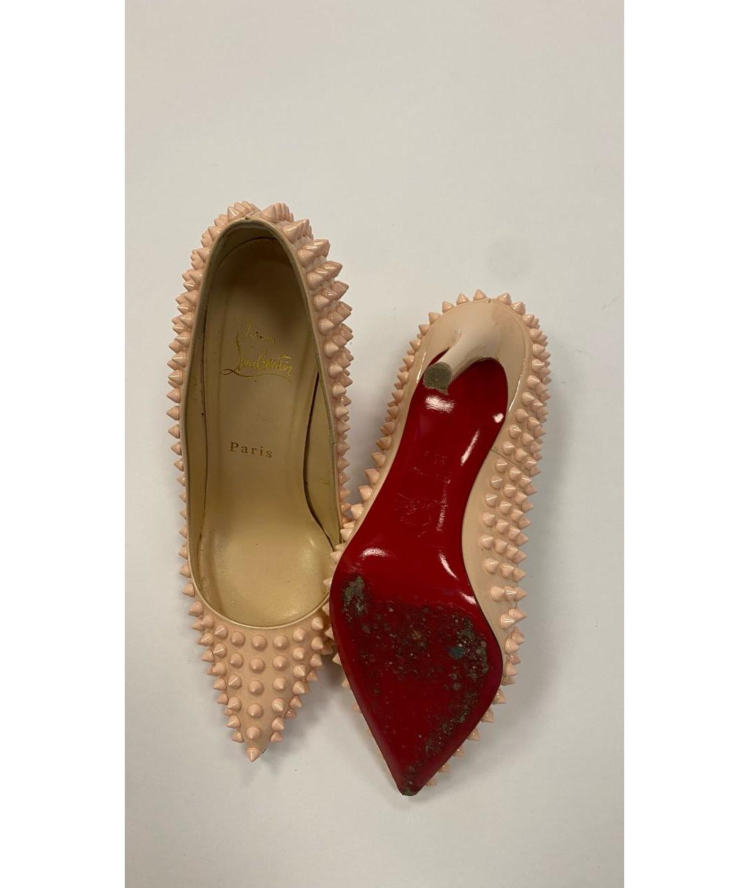 CHRISTIAN LOUBOUTIN Бежевые туфли из лакированной кожи, фото 5