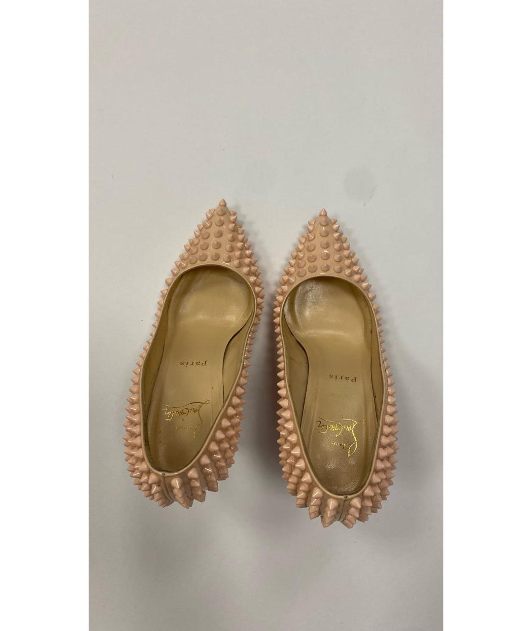 CHRISTIAN LOUBOUTIN Бежевые туфли из лакированной кожи, фото 3