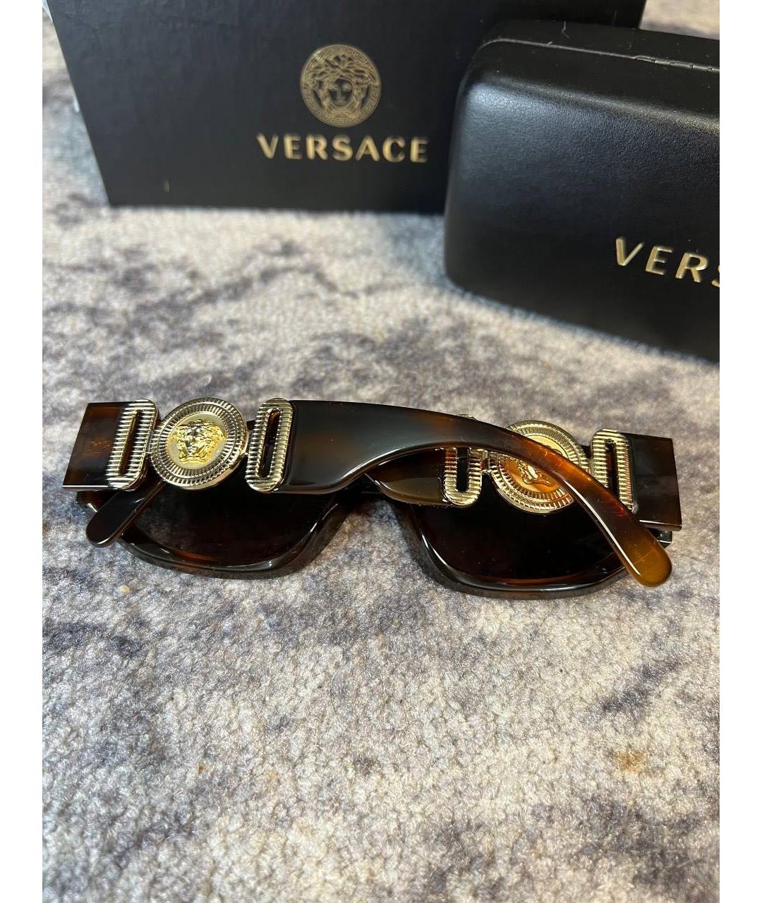 VERSACE Коричневые пластиковые солнцезащитные очки, фото 3