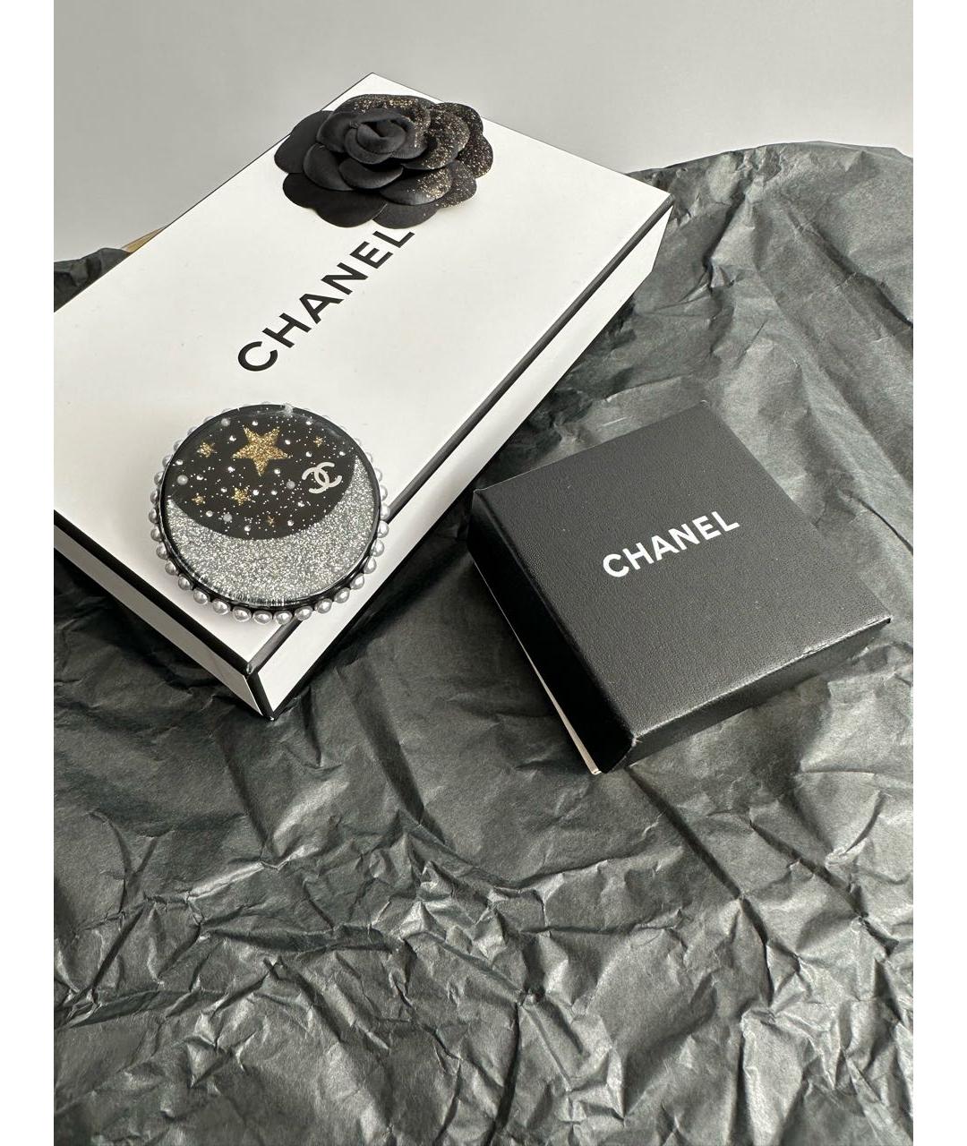 CHANEL Черная пластиковая булавка / брошь, фото 3