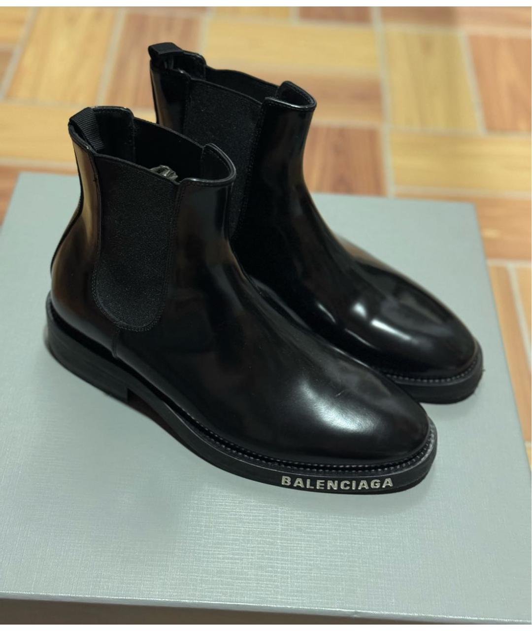 BALENCIAGA Черные полусапоги из лакированной кожи, фото 4