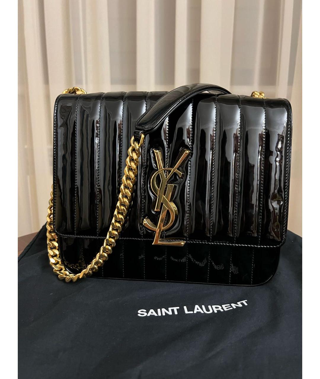 SAINT LAURENT Черная сумка через плечо из лакированной кожи, фото 2