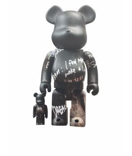 BEARBRICK Скульптура