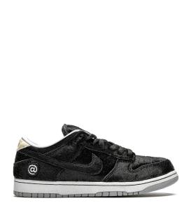 NIKE Низкие кроссовки / кеды