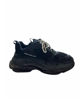 BALENCIAGA Низкие кроссовки / кеды