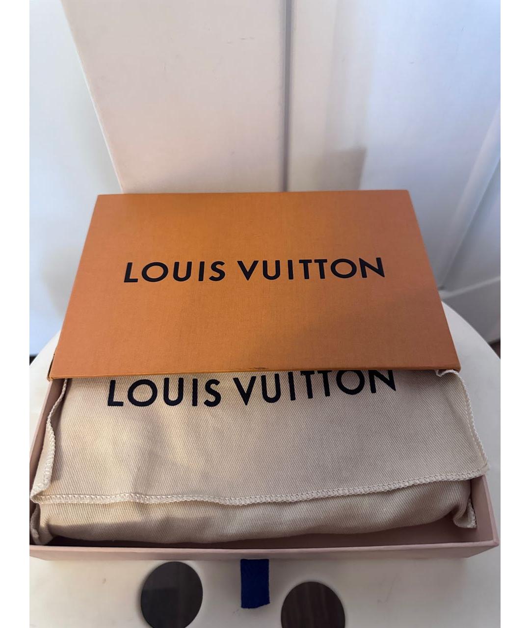 LOUIS VUITTON Черный кожаный кошелек, фото 5