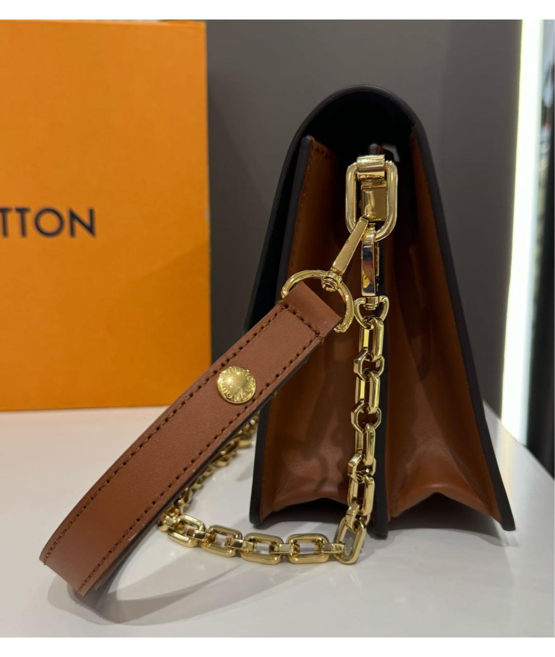 LOUIS VUITTON Коричневая сумка через плечо, фото 3