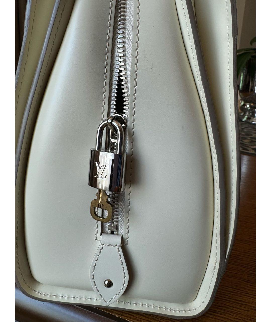 LOUIS VUITTON Бежевая кожаная сумка с короткими ручками, фото 2