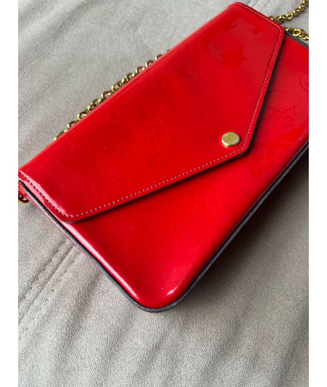 LOUIS VUITTON Красная сумка через плечо из лакированной кожи, фото 4
