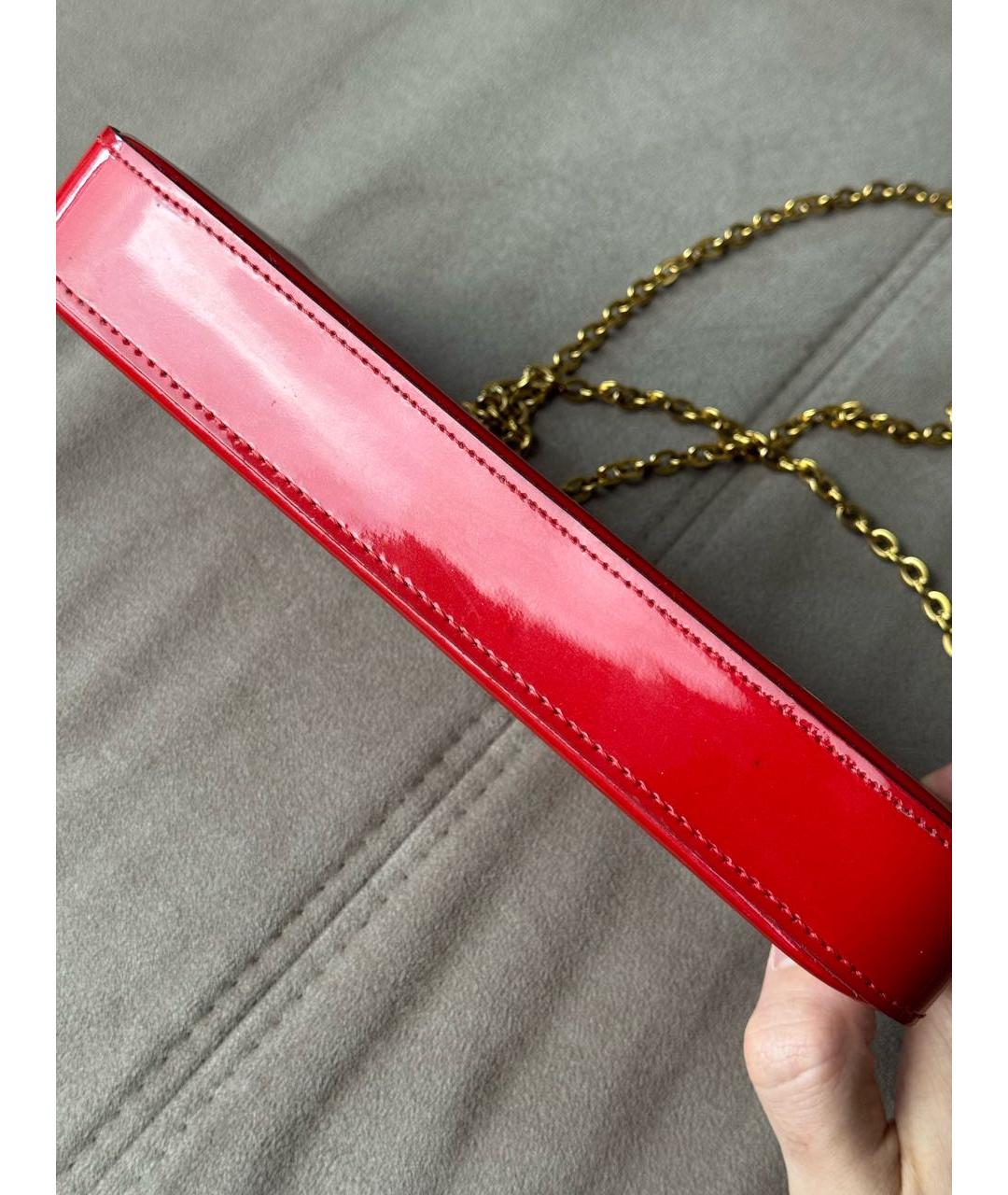 LOUIS VUITTON Красная сумка через плечо из лакированной кожи, фото 6