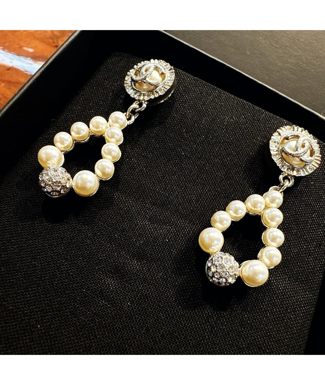 CHANEL Серебряные жемчужные серьги, фото 2
