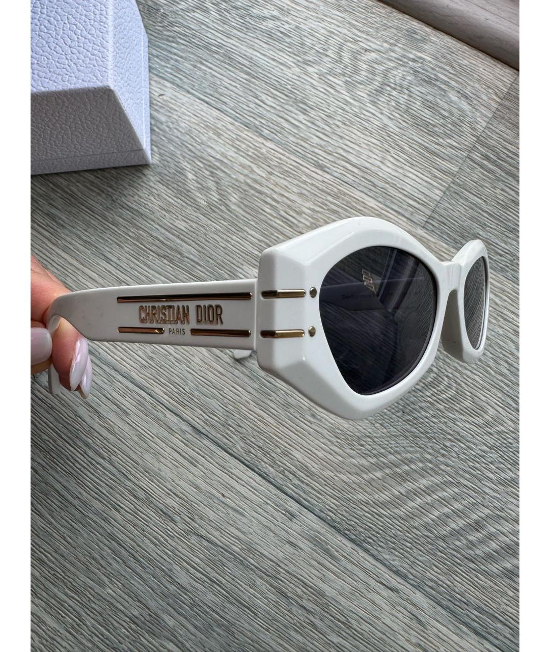 CHRISTIAN DIOR Белые пластиковые солнцезащитные очки, фото 3