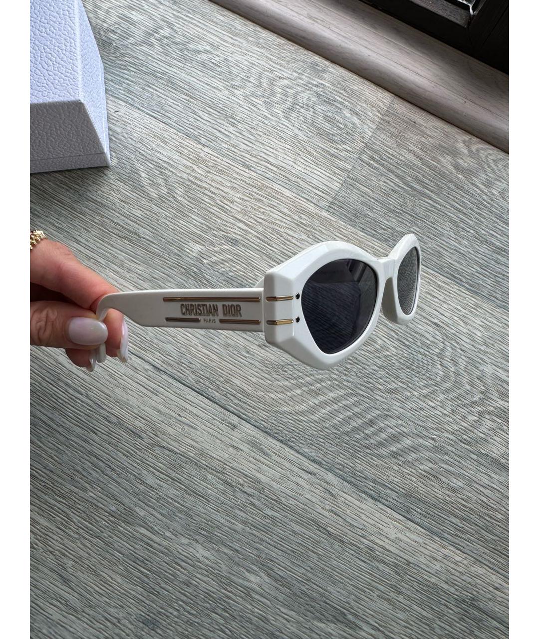 CHRISTIAN DIOR Белые пластиковые солнцезащитные очки, фото 2