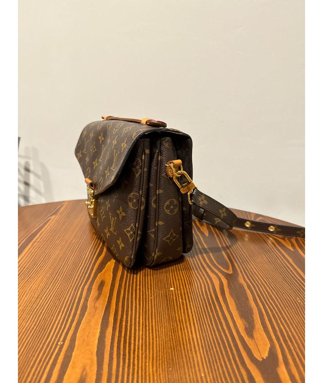 LOUIS VUITTON Коричневая кожаная сумка через плечо, фото 2