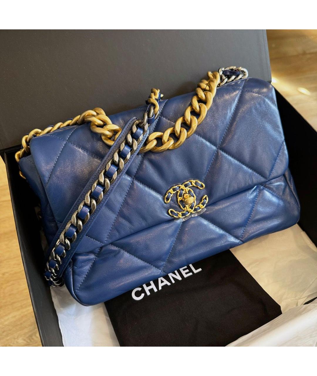 CHANEL Темно-синяя кожаная сумка через плечо, фото 2